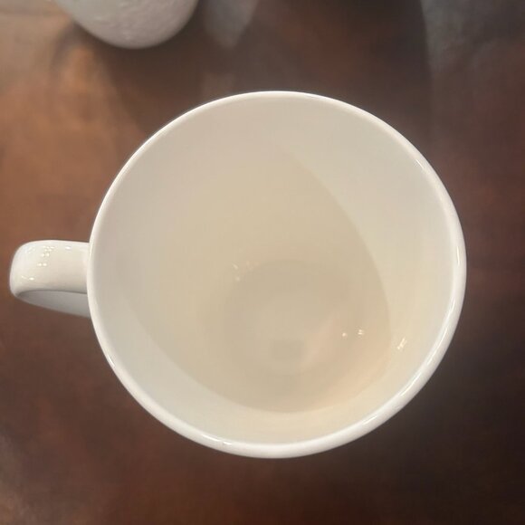 NWOT La Rochelle 3D Snowflake Christmas Mugs Fine Porcelain Mugs Set of 3 - Picture 2 of 8